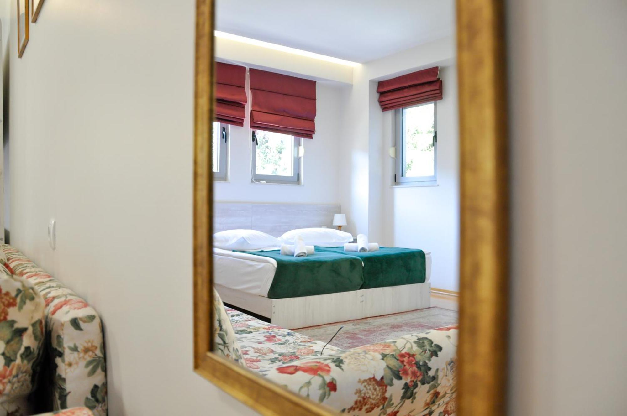 Boutique Hostel Livia เมทโควิช ภายนอก รูปภาพ