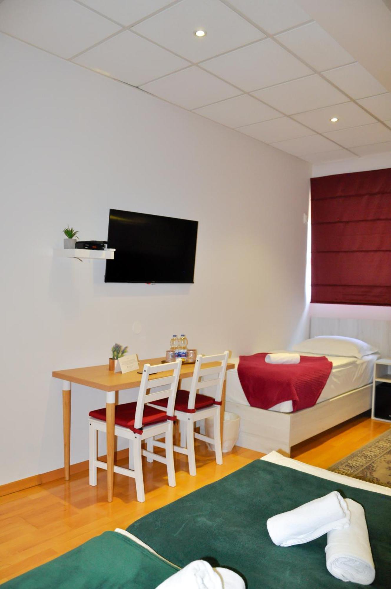 Boutique Hostel Livia เมทโควิช ภายนอก รูปภาพ