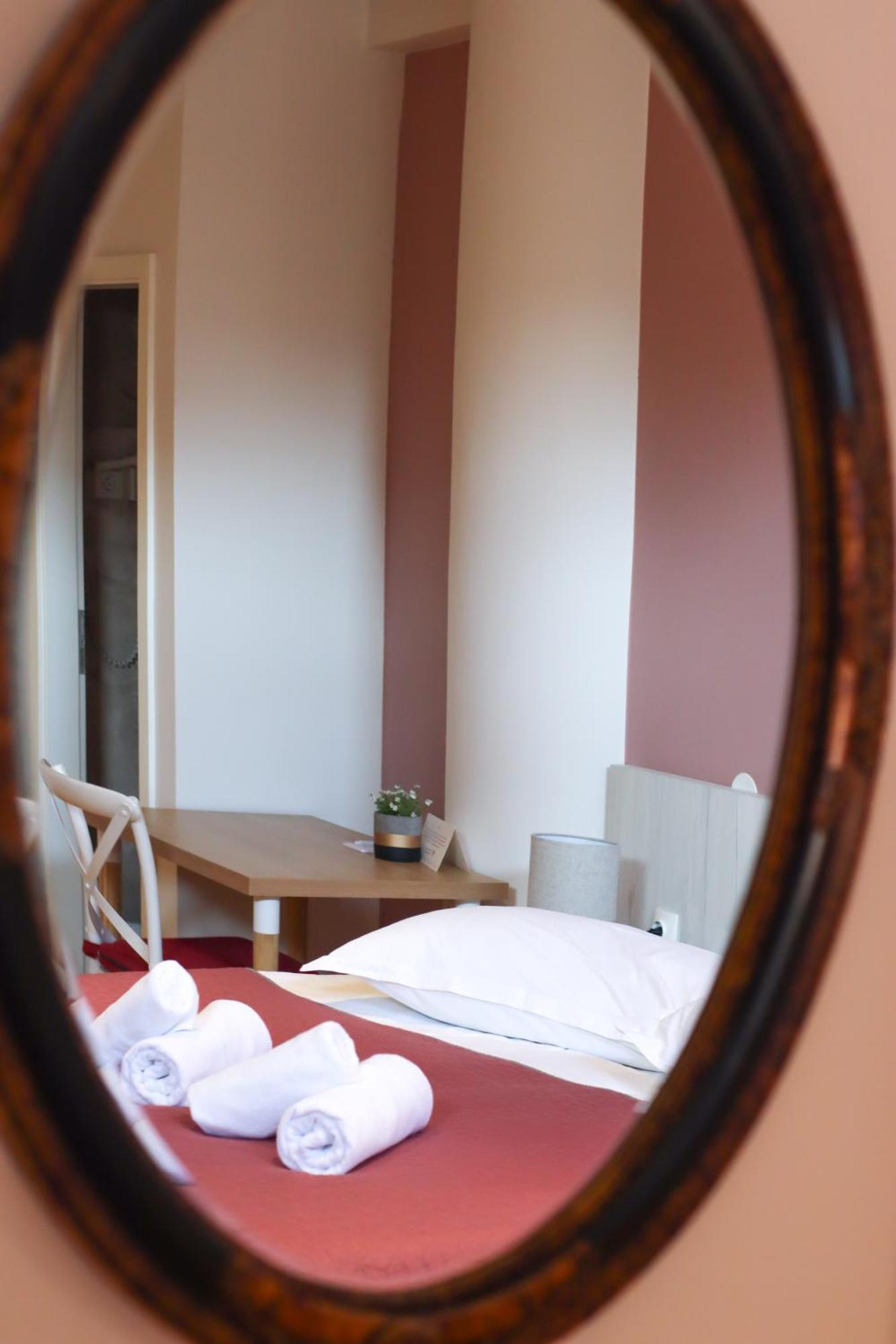 Boutique Hostel Livia เมทโควิช ภายนอก รูปภาพ