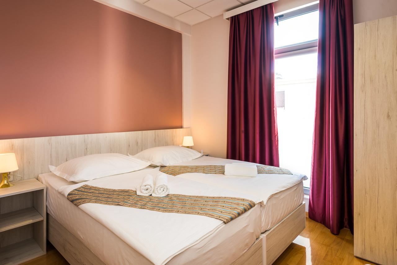 Boutique Hostel Livia เมทโควิช ภายนอก รูปภาพ